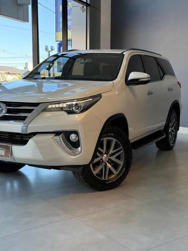 Toyota SW4 Srx 4X4 2.8 TDI 16V Dies Automático - foto 7