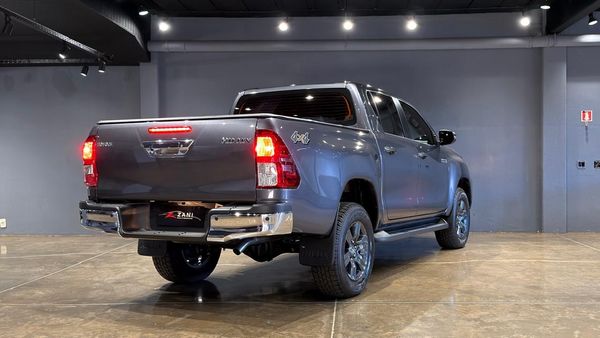Toyota Hilux Cd Sr 4X4 2.8 TDI Diesel Aut. - foto 9