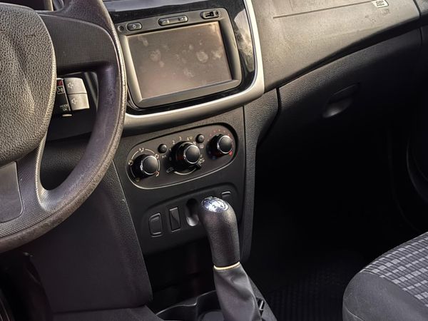 Renault Sandero Expression Hi Power 1.6 8V 5P - foto 9