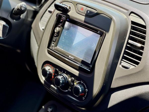 Renault Captur Life 1.6 16V Flex 5P Aut. - foto 11