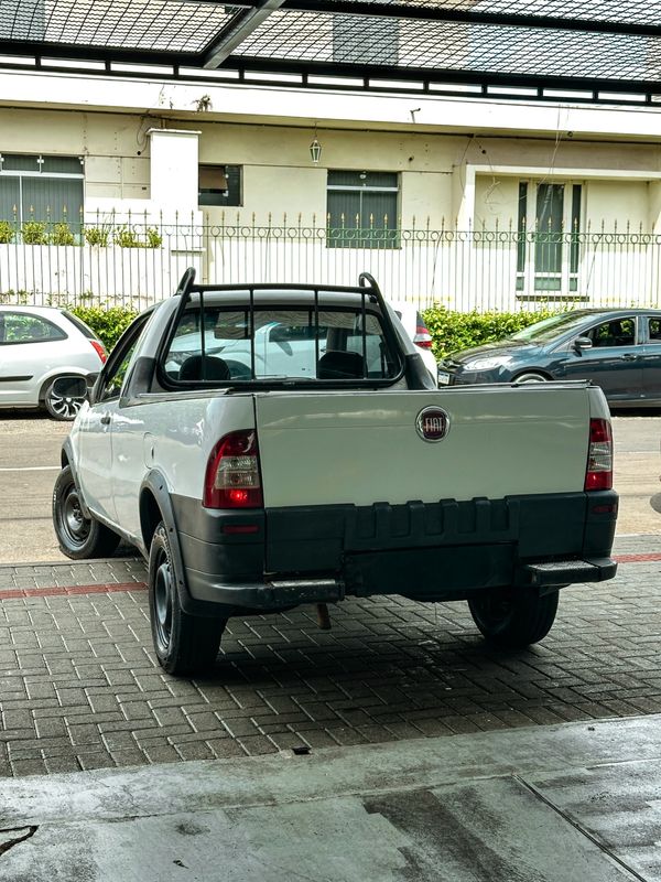 Fiat Strada Celeb 1.4 MPI Fire Flex 8V Cs - foto 11