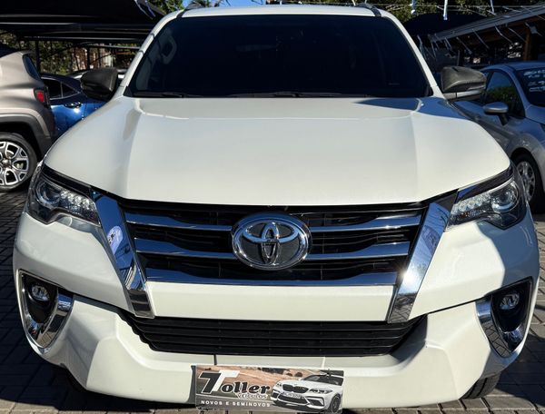 Toyota SW4 Srx 4X4 2.8 TDI 16V Dies. Aut. - foto 5