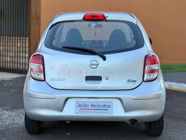 Nissan March 1.0 16V Flex Fuel 5P - foto 11