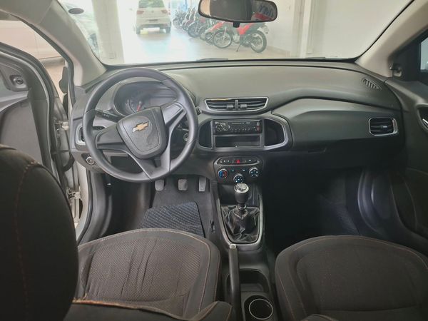 Chevrolet Onix Hatch Ls 1.0 8V Flexpower 5P Mec. - foto 11