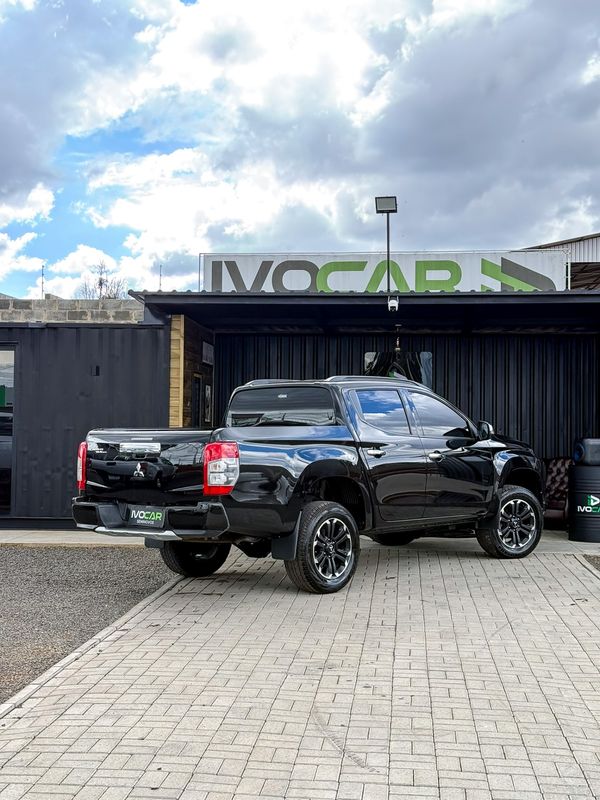 Mitsubishi L200 Triton Sport Hpe 2.4 Cd Diesel Aut. - foto 5