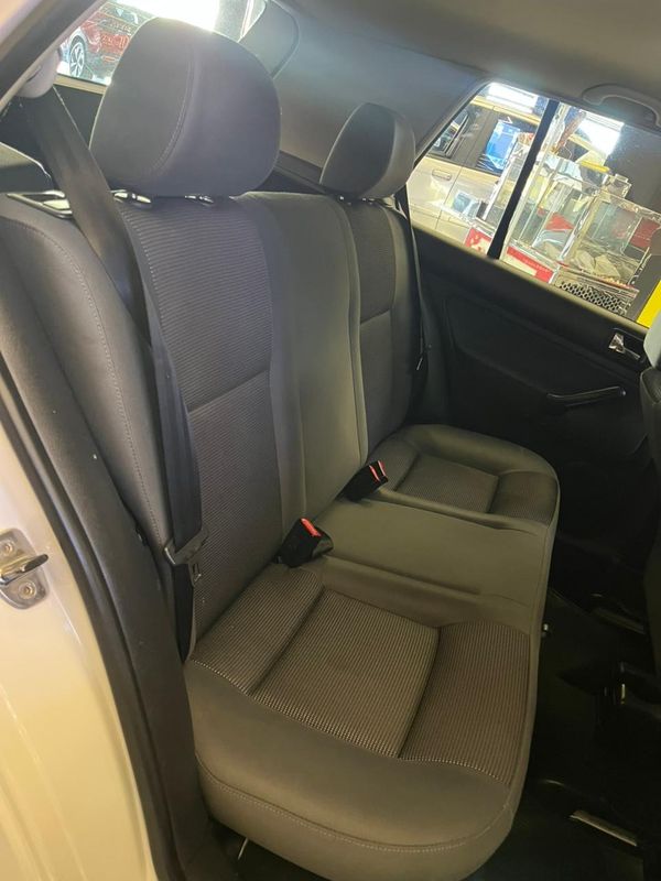 Volkswagen Golf 1.6 Mi Total Flex 8V 4P - foto 11