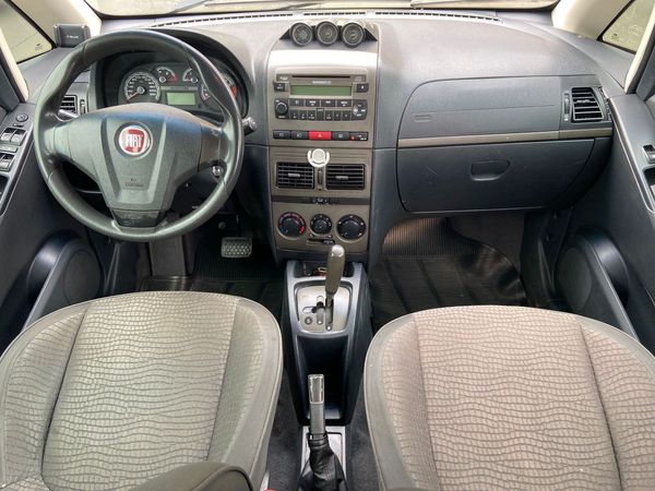Fiat Idea Adv Adv Lock Dualogic 1.8 Flex 5P - foto 11