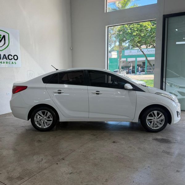 Hyundai HB20S Premium 1.6 Flex 16V Automático 4P - foto 11
