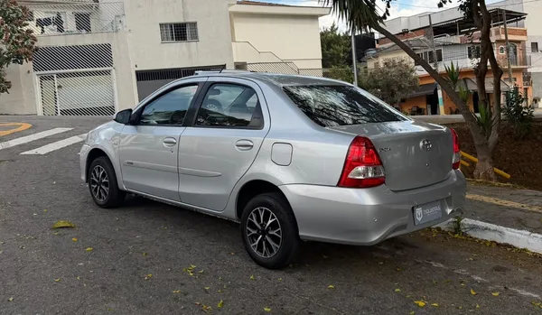 Toyota Etios Xs Sedan1 5 Flex 16V 4P Mec - foto 8