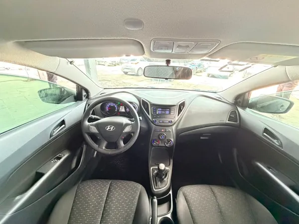 Hyundai HB20 Unique 1.0 Flex 12V Mec - foto 10