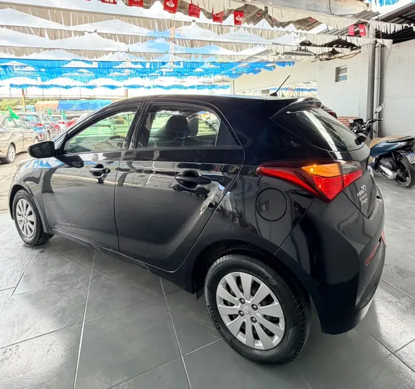Hyundai HB20 Unique 1.0 Flex 12V Mec - foto 6
