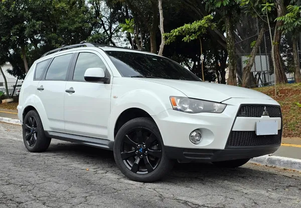 Mitsubishi Outlander 2.0 16V 160cv Automático - foto 5