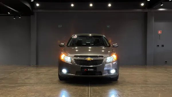 Chevrolet Cruze LT 1.8 16V Flexpower 4P Mec - foto 3