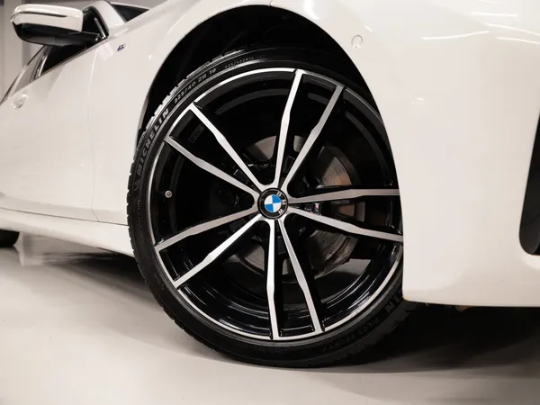 BMW 320i Active Flex - foto 7