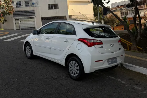 Hyundai HB20 C Style C Plus 1.6 Flex 16V Automático - foto 7