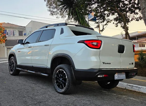Fiat Toro Ultra 2.0 16V 4X4 Diesel Automático - foto 7