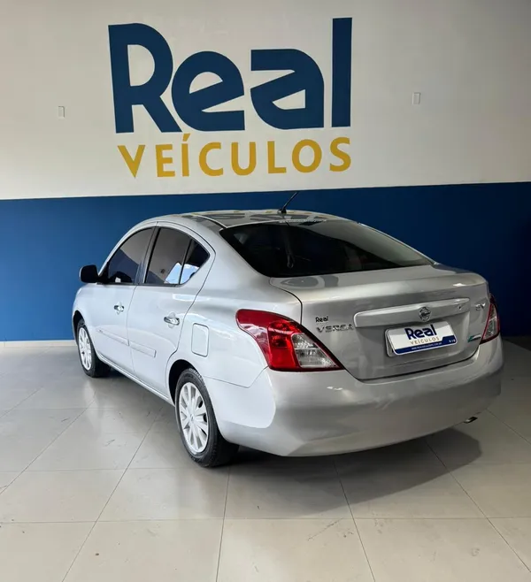 Nissan Versa Sv 1.6 16V Flex Fuel 4P Mec - foto 8