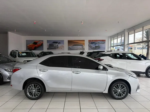 Toyota Corolla GLi Upper 1.8 Flex 16V Automático - foto 5