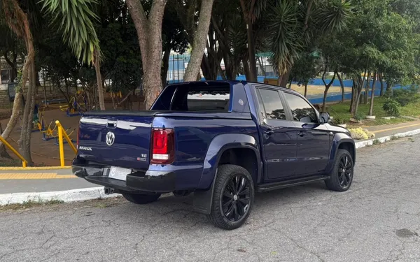 Volkswagen Amarok Extreme Cd 3.0 4X4 Tb Dies Automático - foto 4