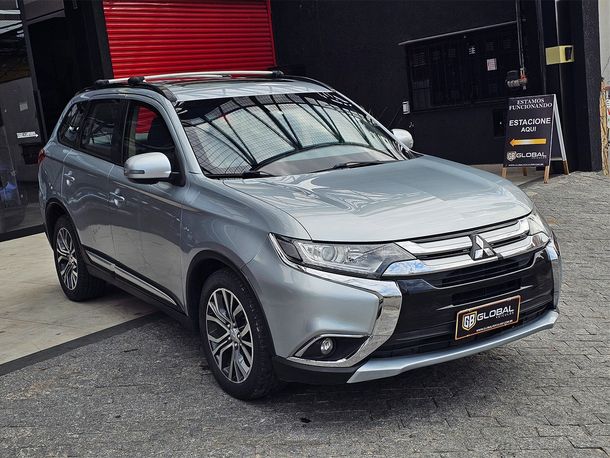 Mitsubishi OUTLANDER 2.0 16V 160cv Aut.