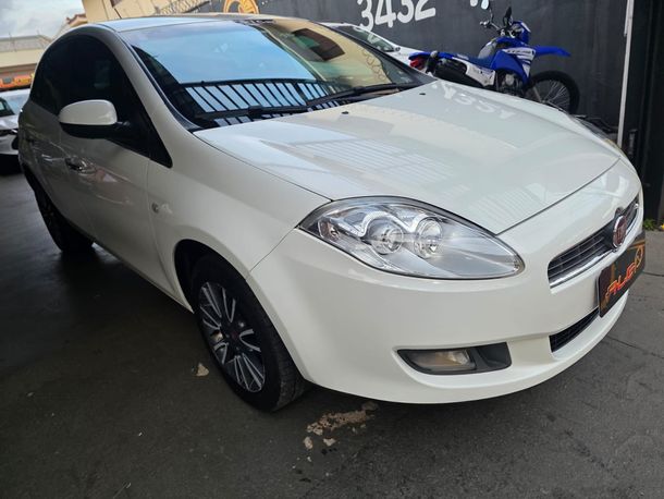 Fiat Bravo ESSENCE 1.8 Flex 16V 5p