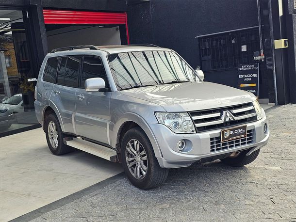 Mitsubishi Pajero HPE Full 3.2 4x4 T.I.Dies. 5p Aut