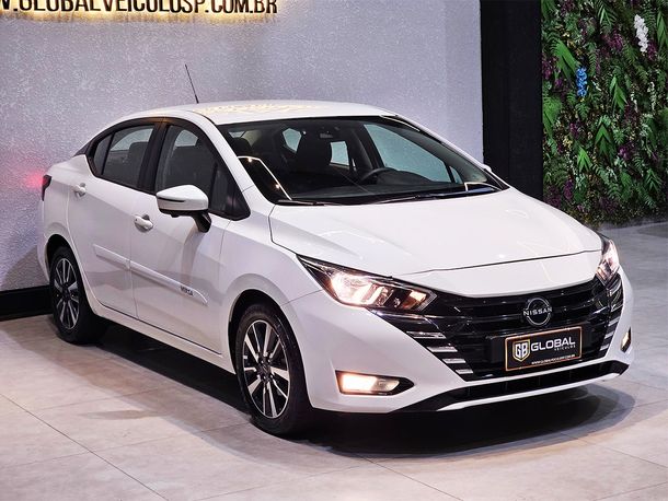 Nissan VERSA Advance 1.6 16V Flex Aut.