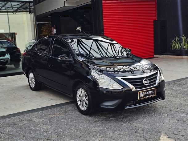 Nissan VERSA SV 1.6 16V FlexStart 4p Aut.