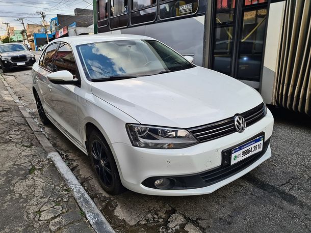 VolksWagen JETTA Comfortline 2.0 T.Flex 8V 4p Tipt.