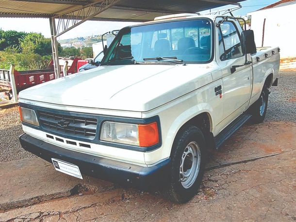 Chevrolet C-20 Custom De Luxe 4.1
