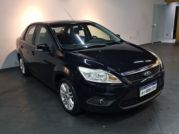 Ford Focus Sedan 2.0 16V/2.0 16V Flex 4p Aut.
