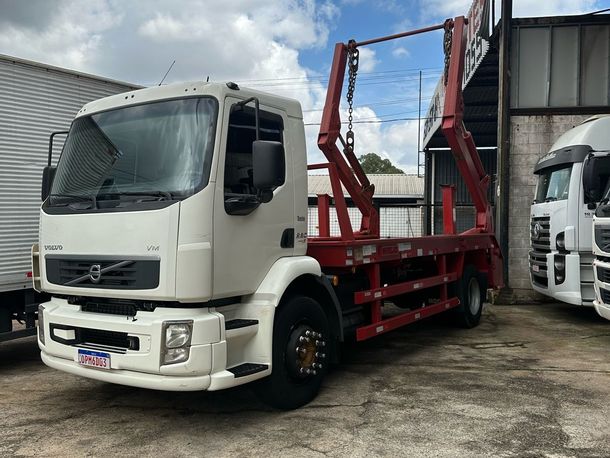 VOLVO VM 220 4x2 2p (diesel) (E5)