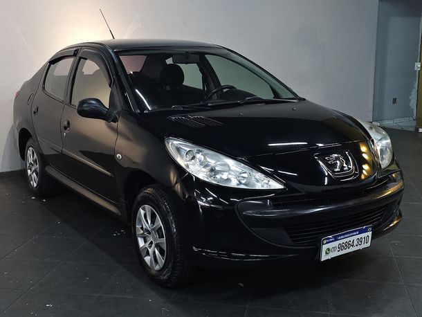 Peugeot 207 Sedan Passion XR 1.4 Flex 8V 4p