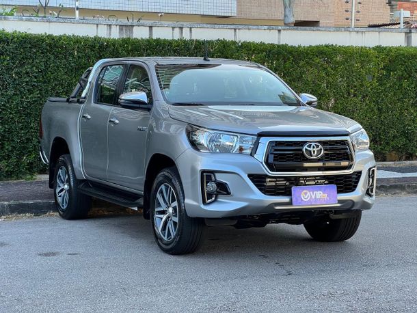 Toyota Hilux SW4 SRV 4x2 2.7 Flex 16V Aut.