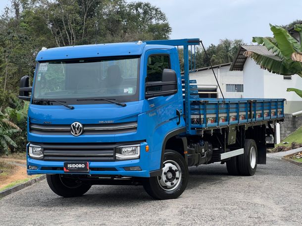 VOLKSWAGEN 11-180 Delivery 4x2 2p (diesel)(E6)