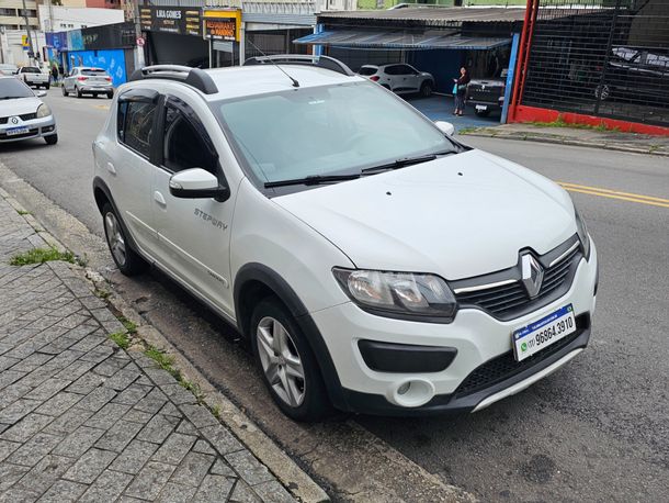 Renault SANDERO STEP. Easy R H-Power 1.6 8V