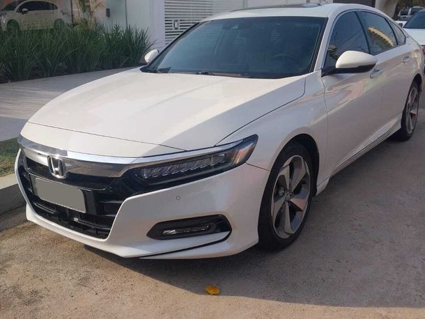 Honda Accord Sedan Touring 2.0 TB 16V Aut.