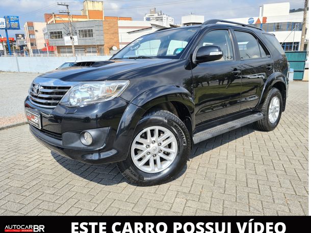 Toyota Hilux SW4 SRV D4-D 4x4 3.0 TDI Dies. Aut