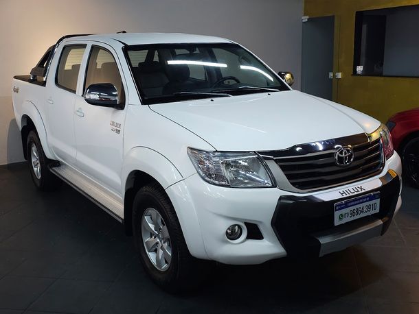 Toyota Hilux CD SRV 4x4 2.7 Flex 16V Aut.