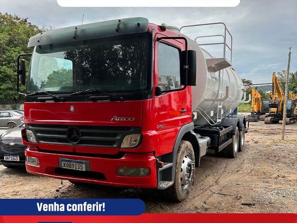MERCEDES-BENZ Atego 2425 3-Eixos 2p (diesel)