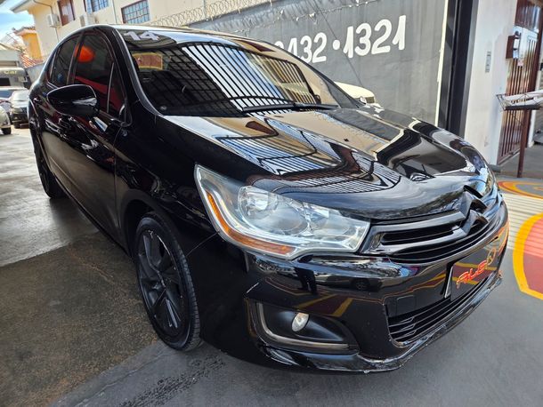 Citroën C4 LOUNGE Tendance 2.0 Flex 4p Aut.