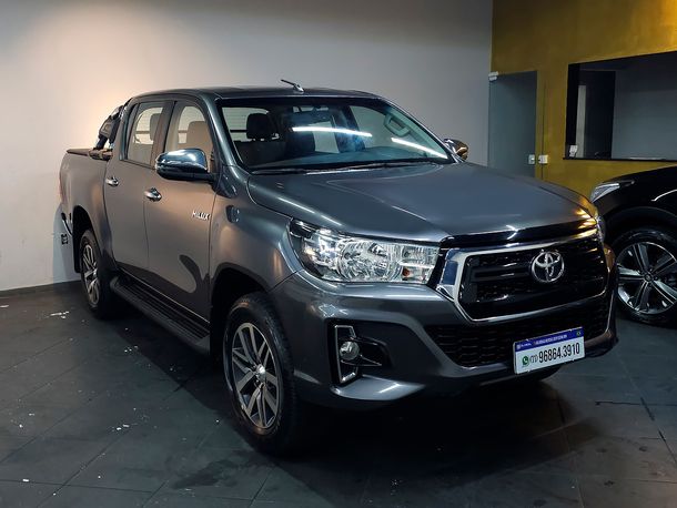 Toyota Hilux CD SRV 4x4 2.8 TDI Diesel Aut.