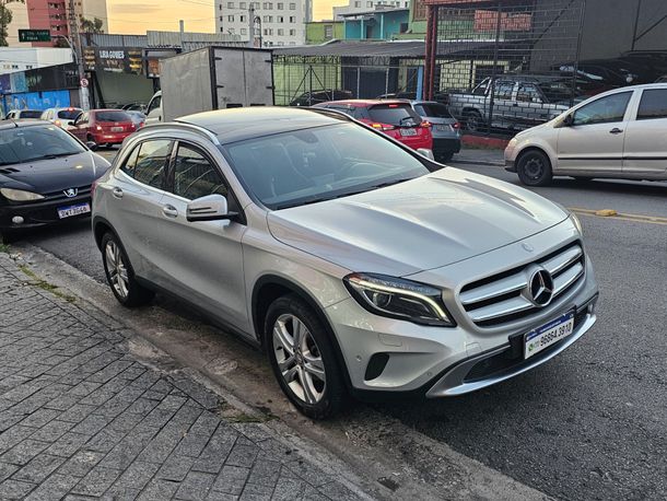 Mercedes GLA 200 Vision 1.6/1.6 TB 16V Flex Aut.