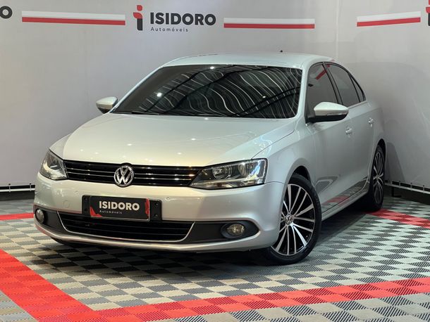 VolksWagen JETTA Comfortline 2.0 T.Flex 8V 4p Tipt.