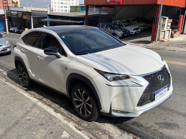 Lexus NX-200t F-Sport AWD 2.0 16v 238cv Aut.