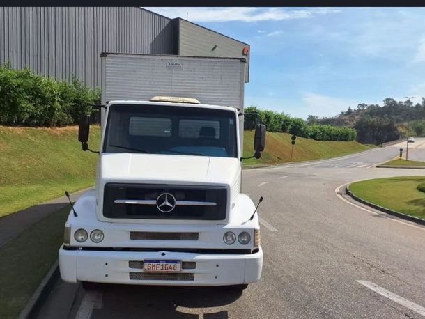 MERCEDES-BENZ 1218 2p (diesel)