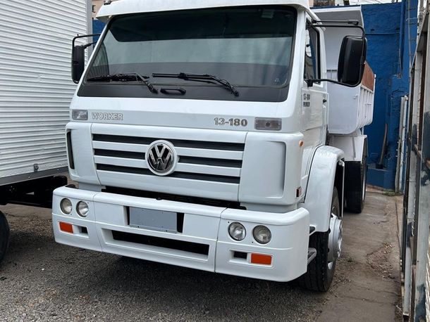 VOLKSWAGEN 13-180 WORKER