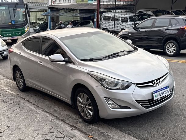 Hyundai Elantra GLS 2.0 16V Flex Aut.