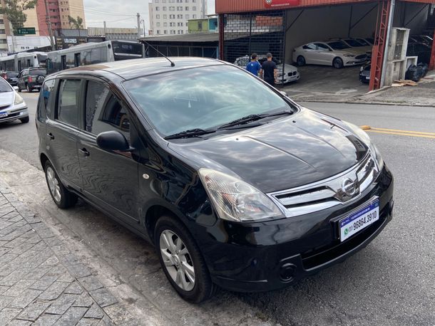 Nissan LIVINA S 1.8 16V Flex Fuel Aut.