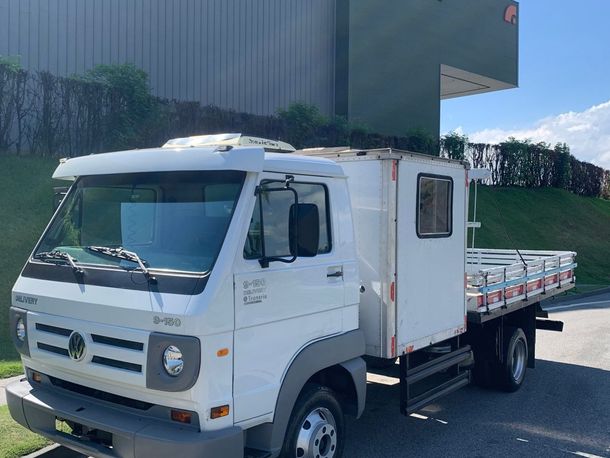 VOLKSWAGEN 9-150 E Delivery 2p (diesel)